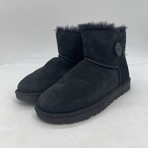 UGG Australia Boots Womens 6.5 Mini Bailey Button Black Short Winter 1017400K